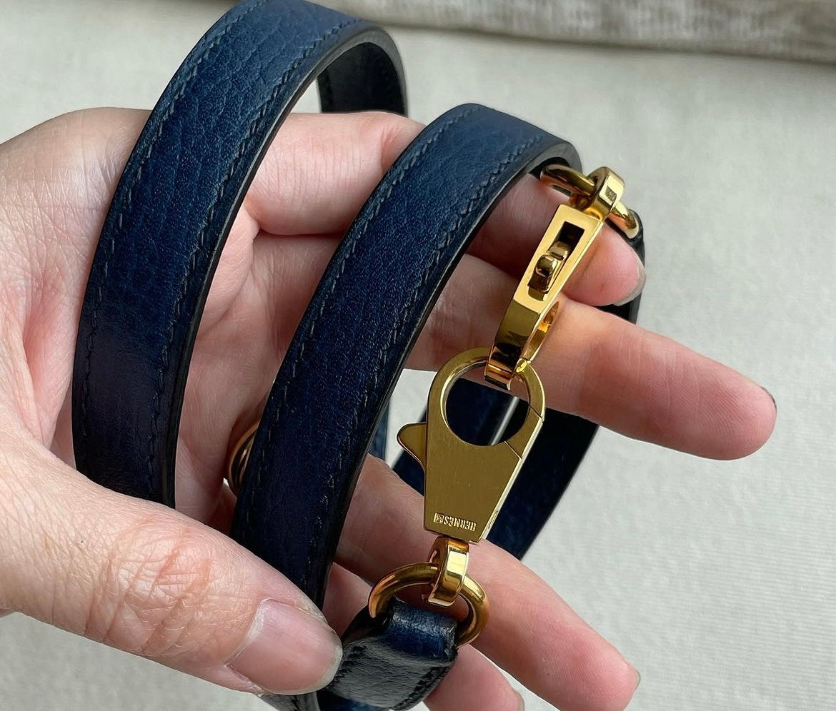 Kelly 32 Retourne Blue Ardennes Gold
Hardware