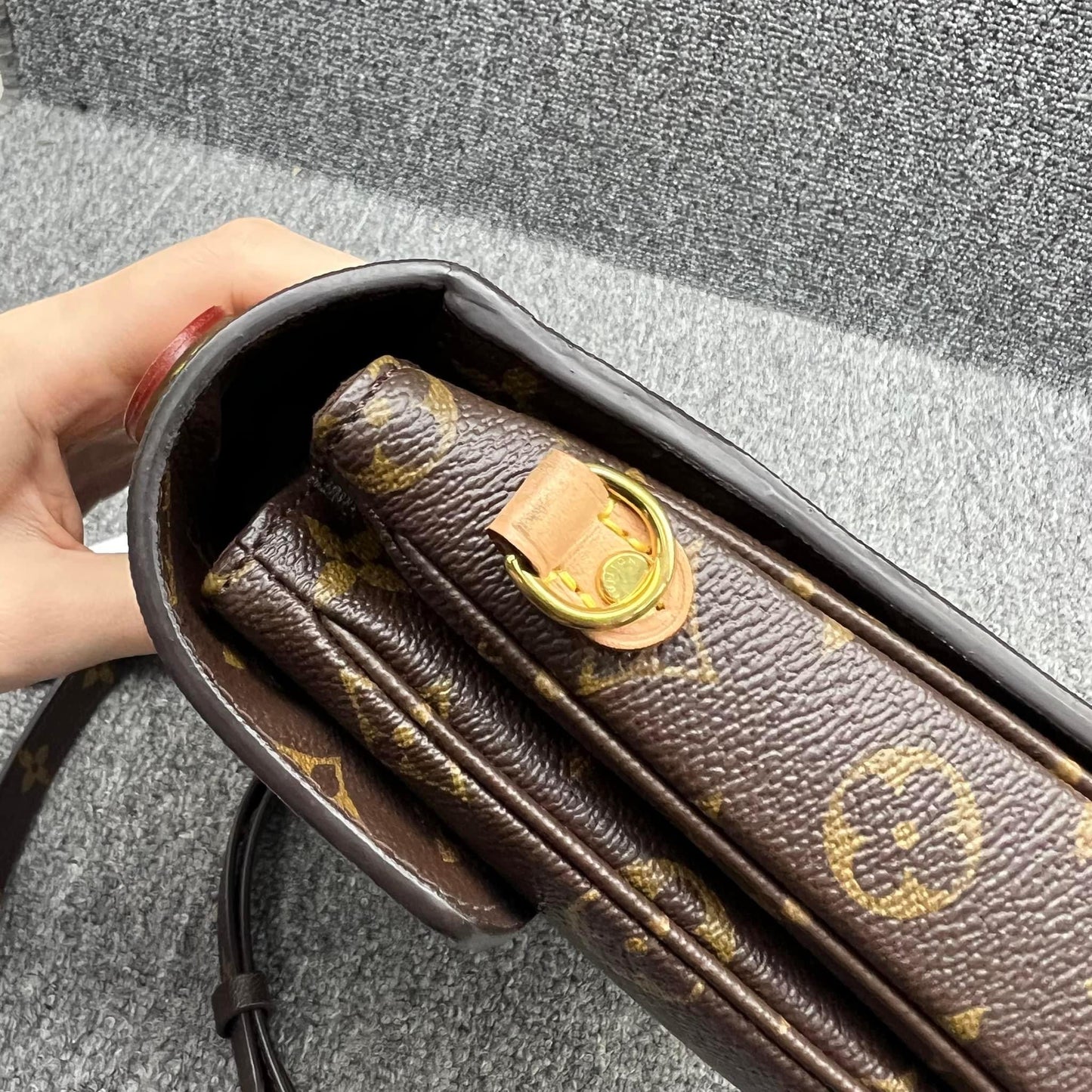 Louis Vuitton monogram pochette Métis bag