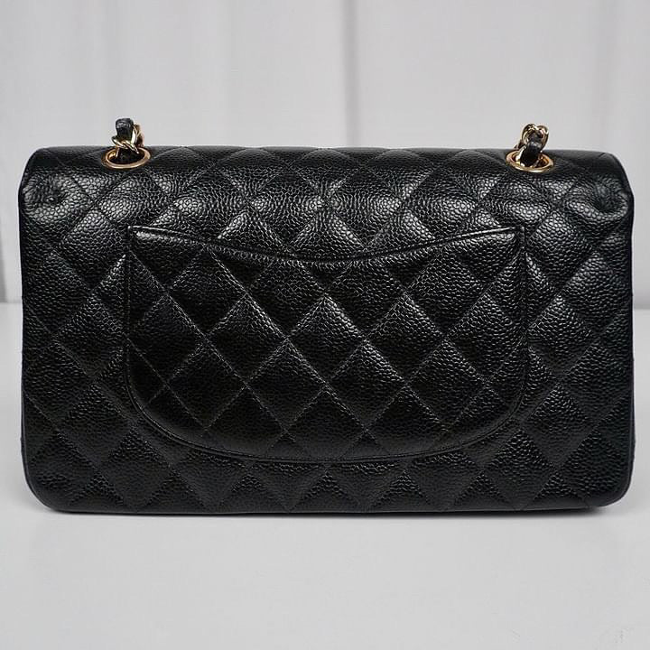 Chanel Black caviar GHW medium classic flap bag