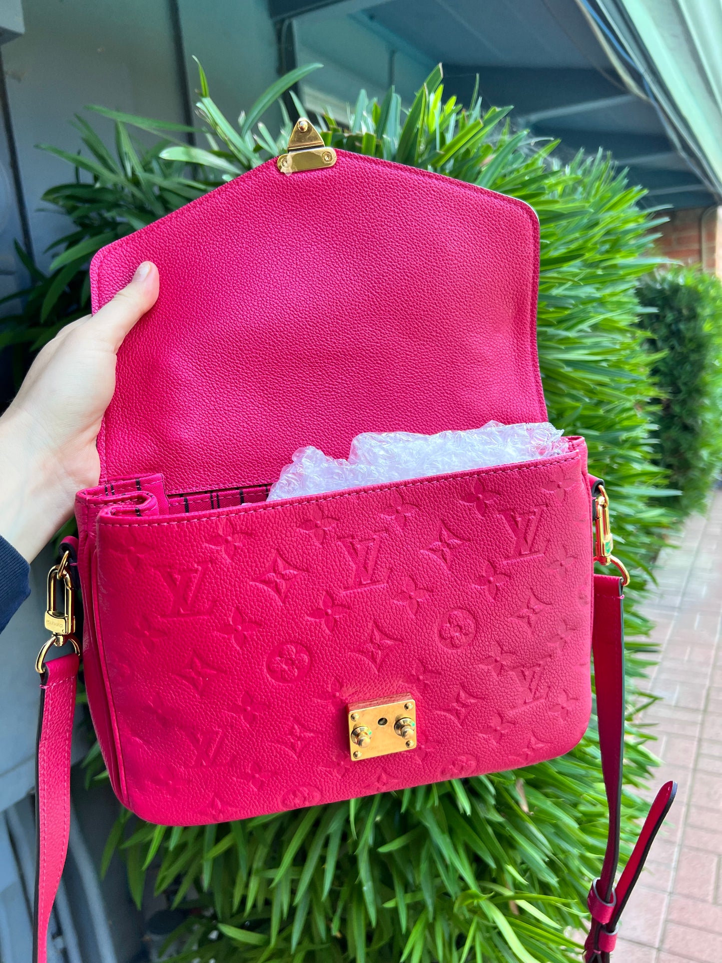 Louis Vuitton freesia empreinte pochette metis bag