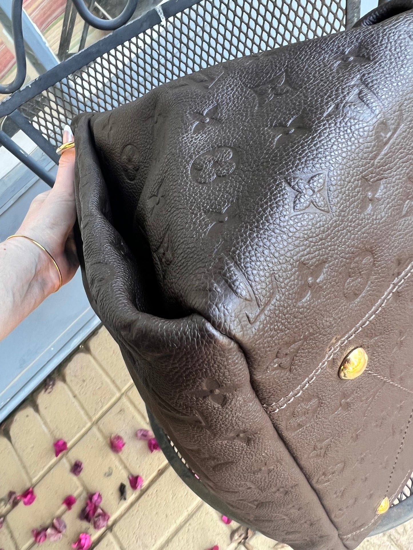 Louis Vuitton artsy empriente dark chocolate leather hobo MM tote