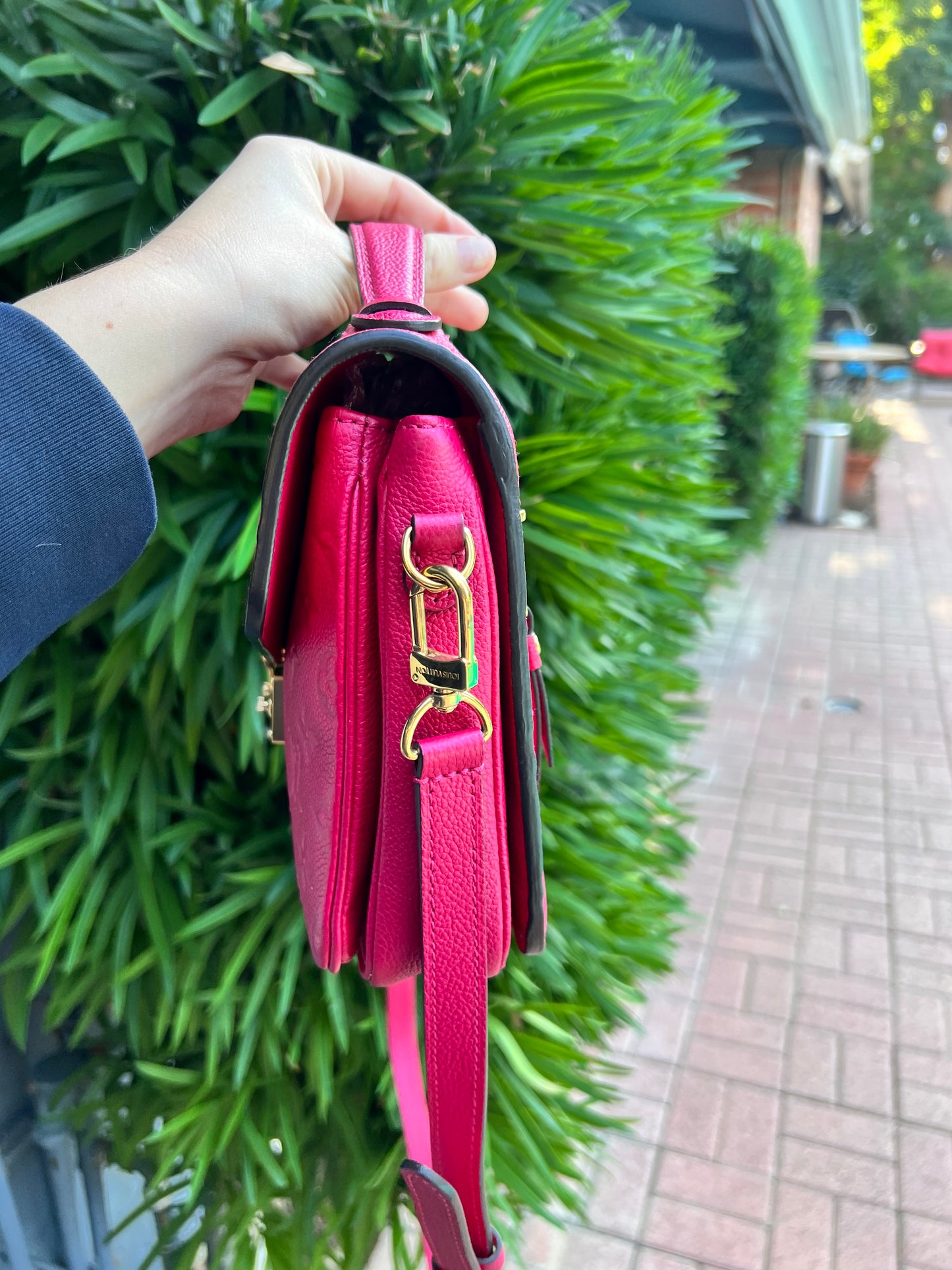 Louis Vuitton freesia empreinte pochette metis bag
