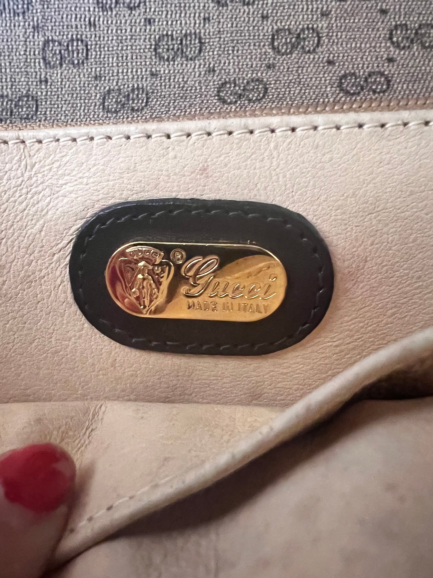 Vintage Gucci GG envelope crossbody shoulder bag partial payment