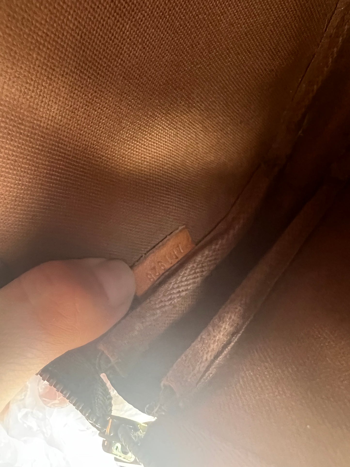 Louis Vuitton monogram vintage pochette accessories