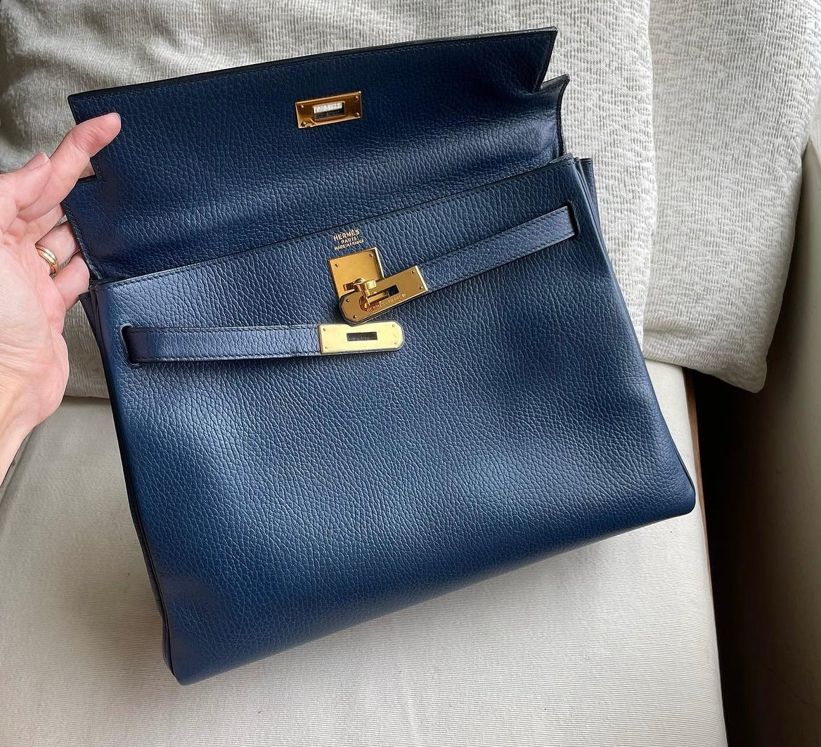 Kelly 32 Retourne Blue Ardennes Gold
Hardware