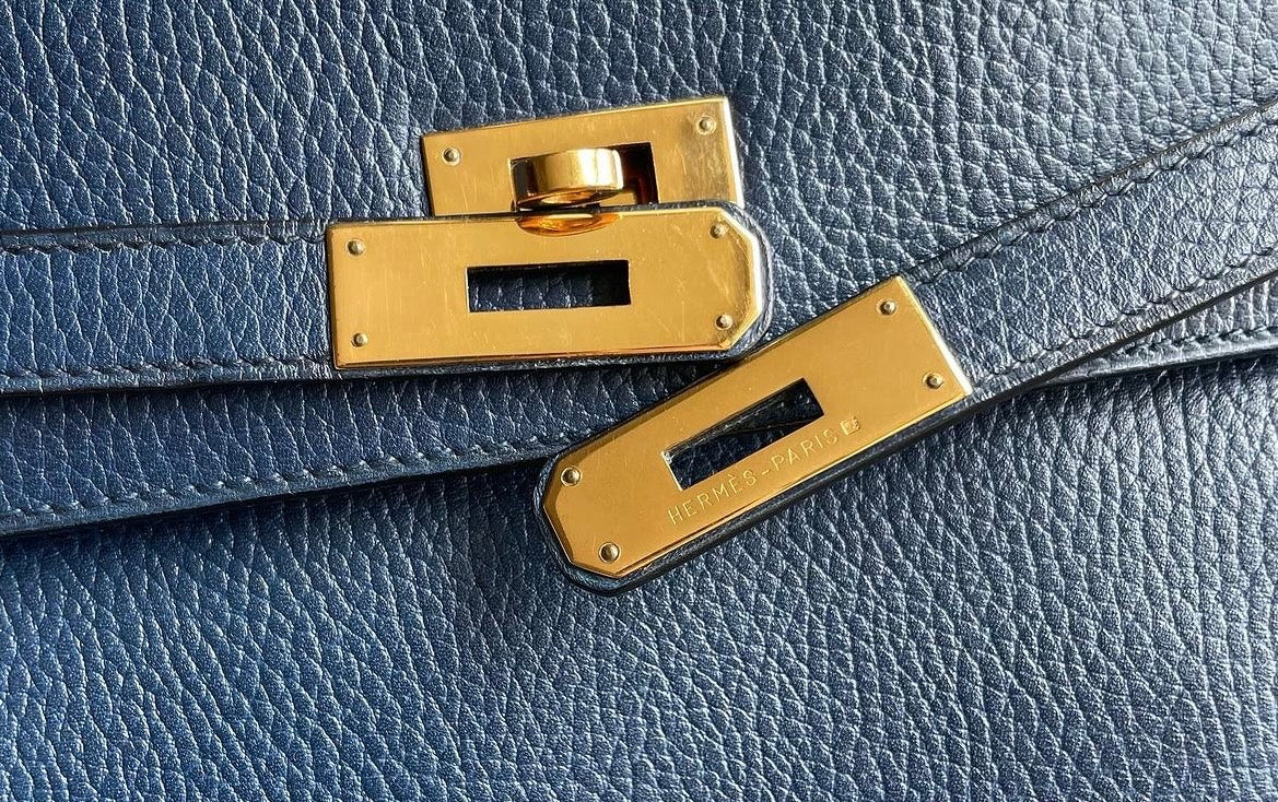 Kelly 32 Retourne Blue Ardennes Gold
Hardware