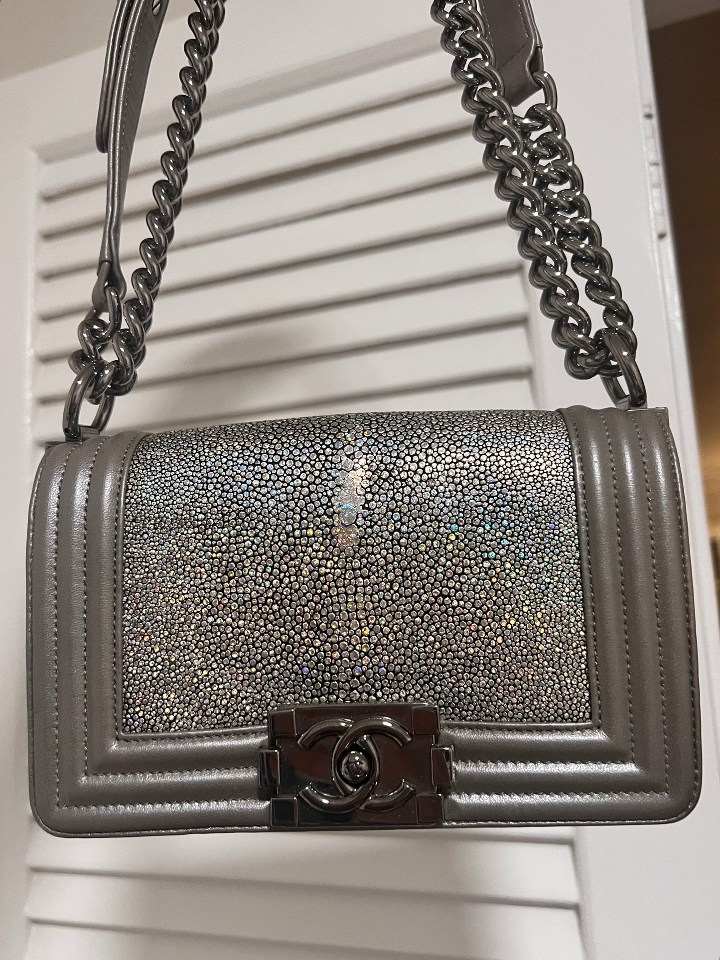 Partial payment-Chanel small iridescent stingray boy bag