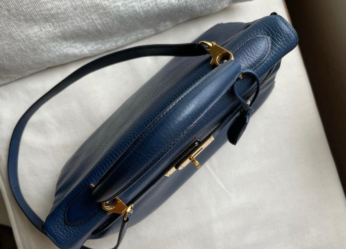 Kelly 32 Retourne Blue Ardennes Gold
Hardware