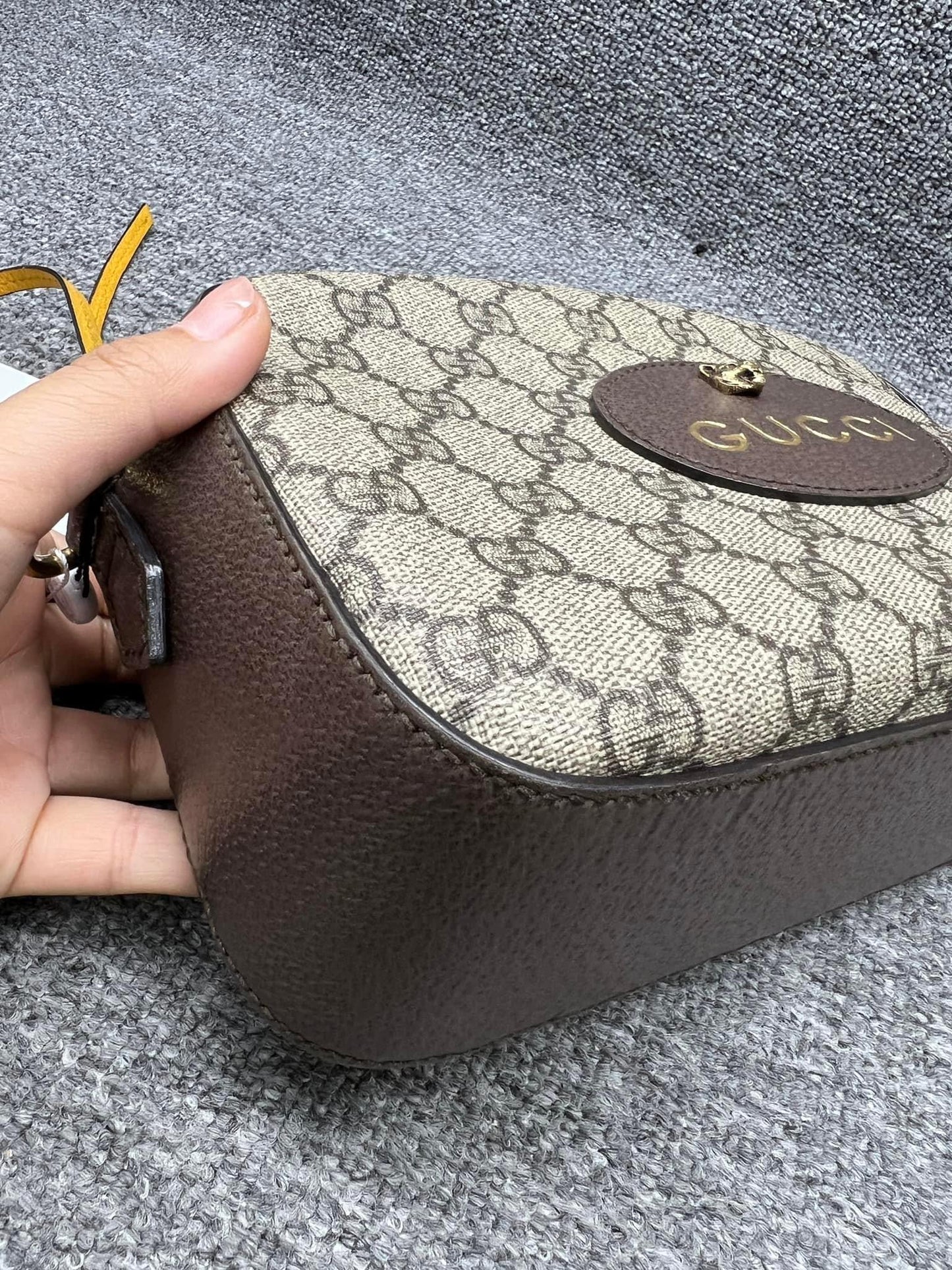 Gucci Neo GG supreme messenger bag