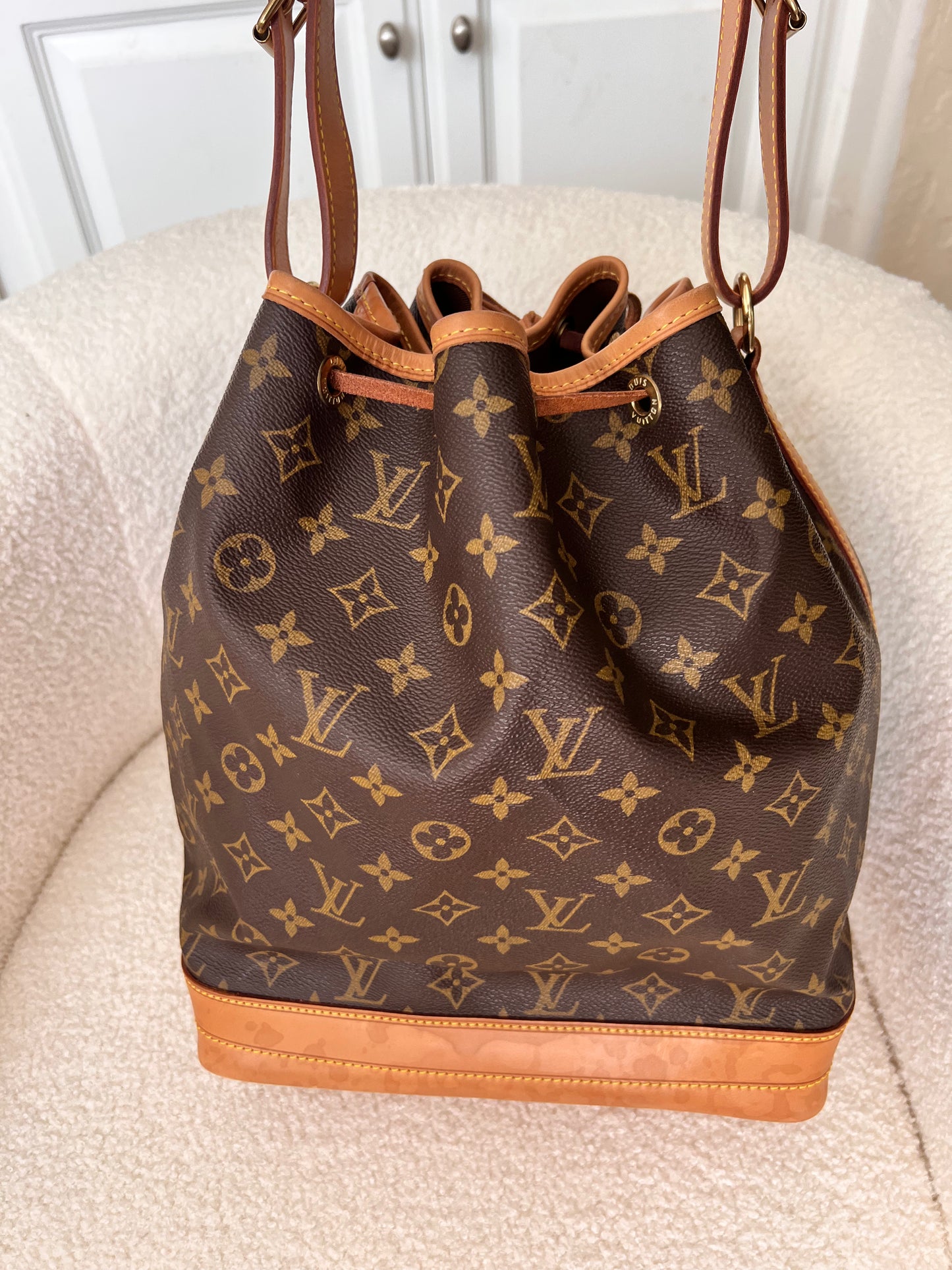 Louis Vuitton Monogram Noe GM shoulder bag