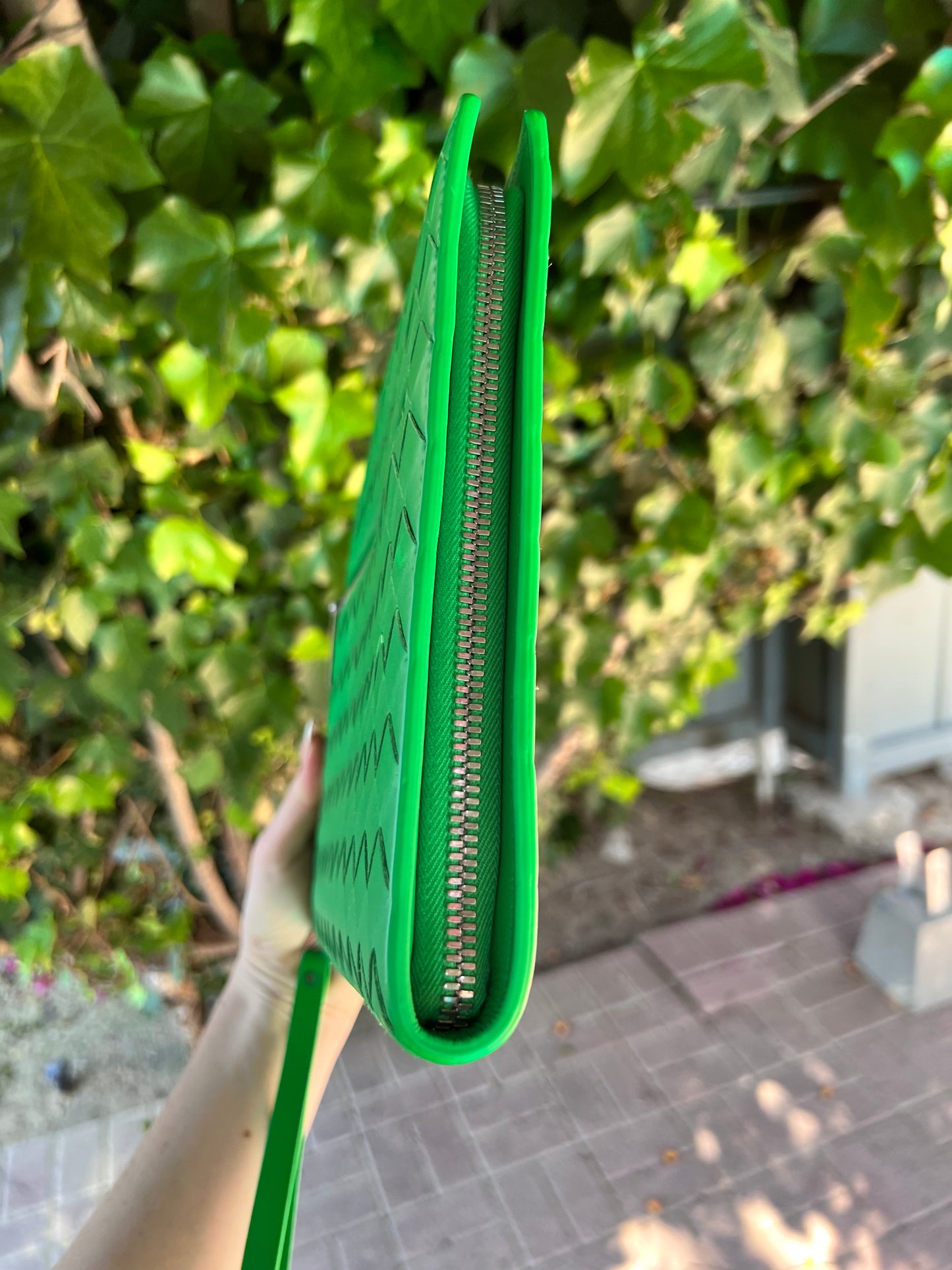 Bottega Veneta intrecciato wristlet clutch parakeet green