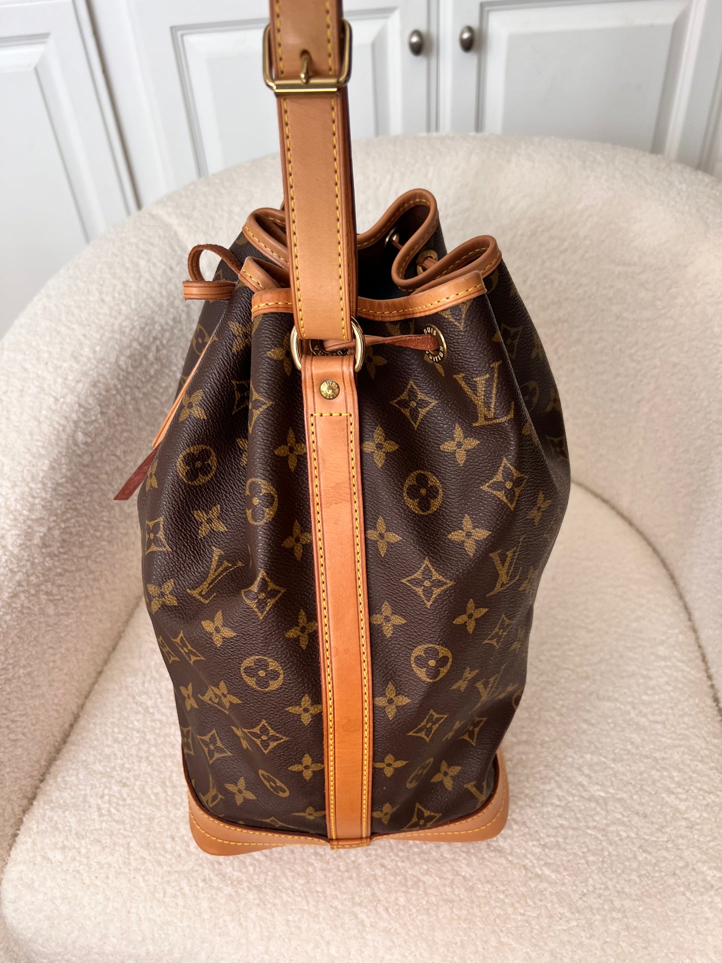 Louis Vuitton Monogram Noe GM shoulder bag