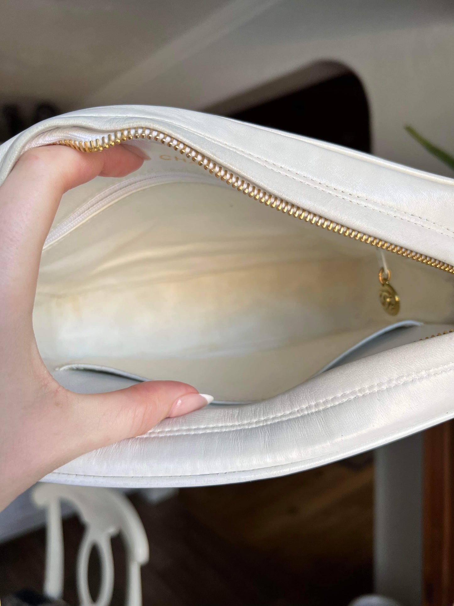 Chanel white lambskin vintage camera crossbody - partial payment