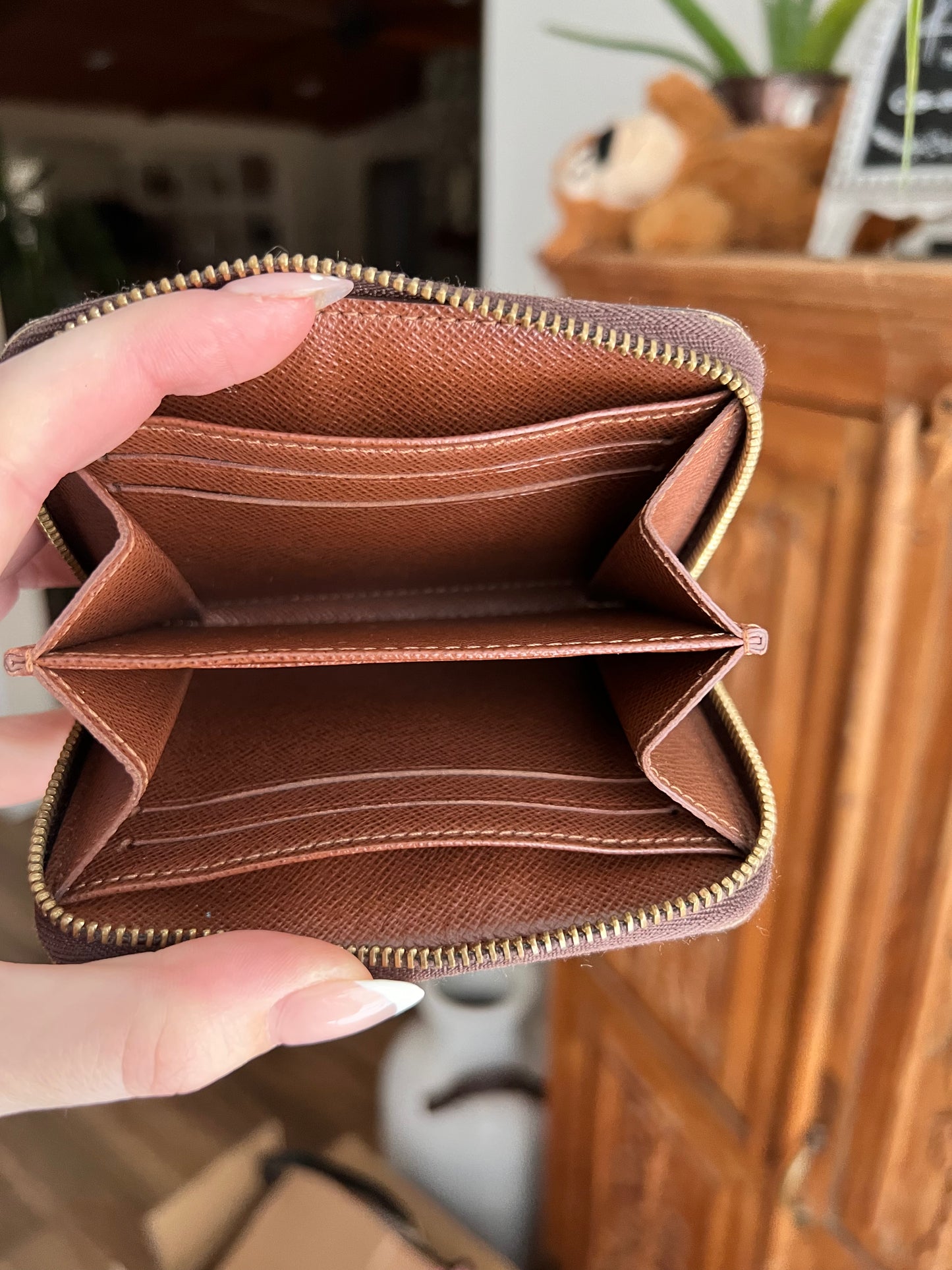 Louis Vuitton monogram zippy card coin compact, wallet