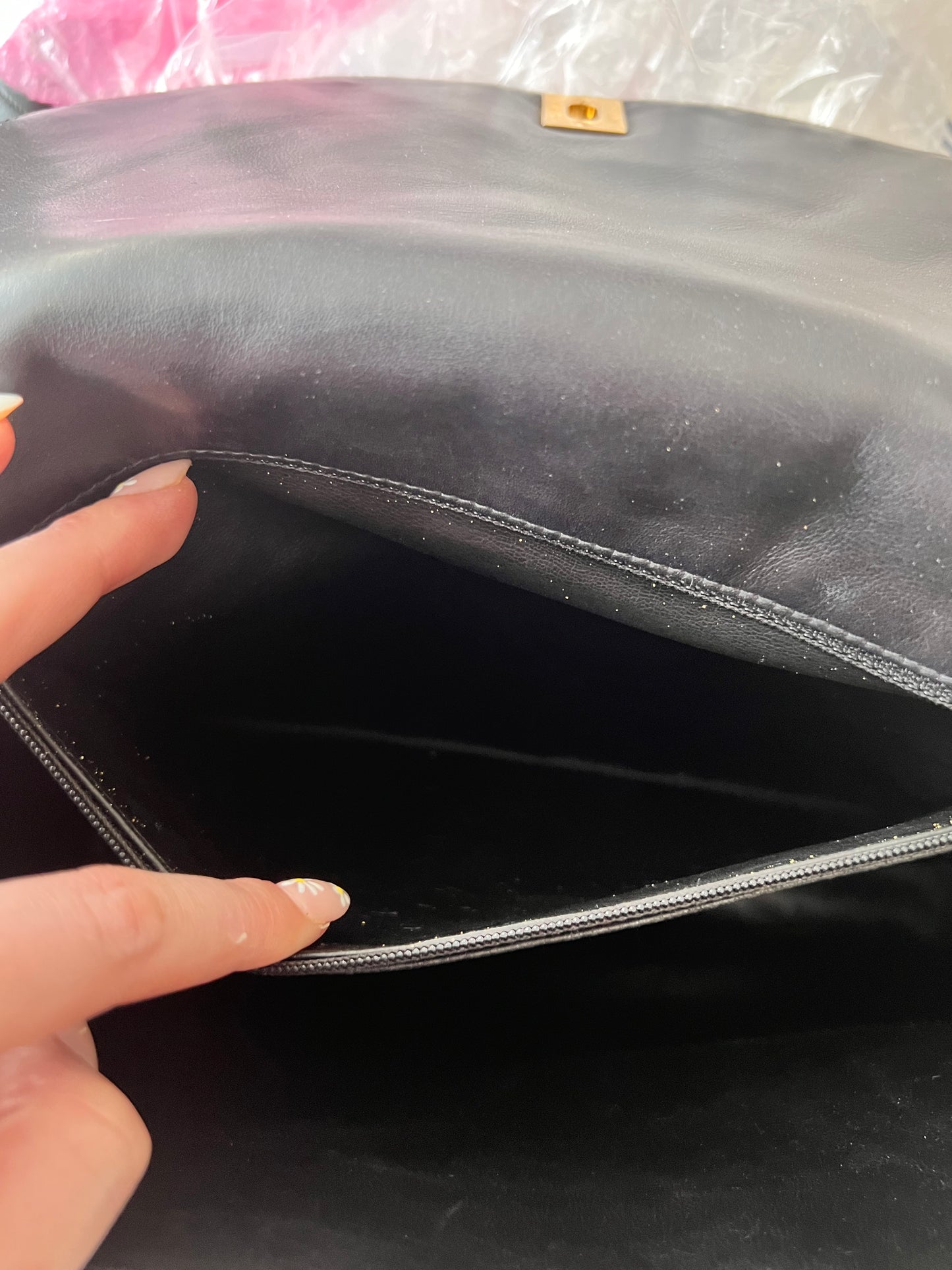 Rare! Vintage Chanel lambskin rounded flap crossbody shoulder bag