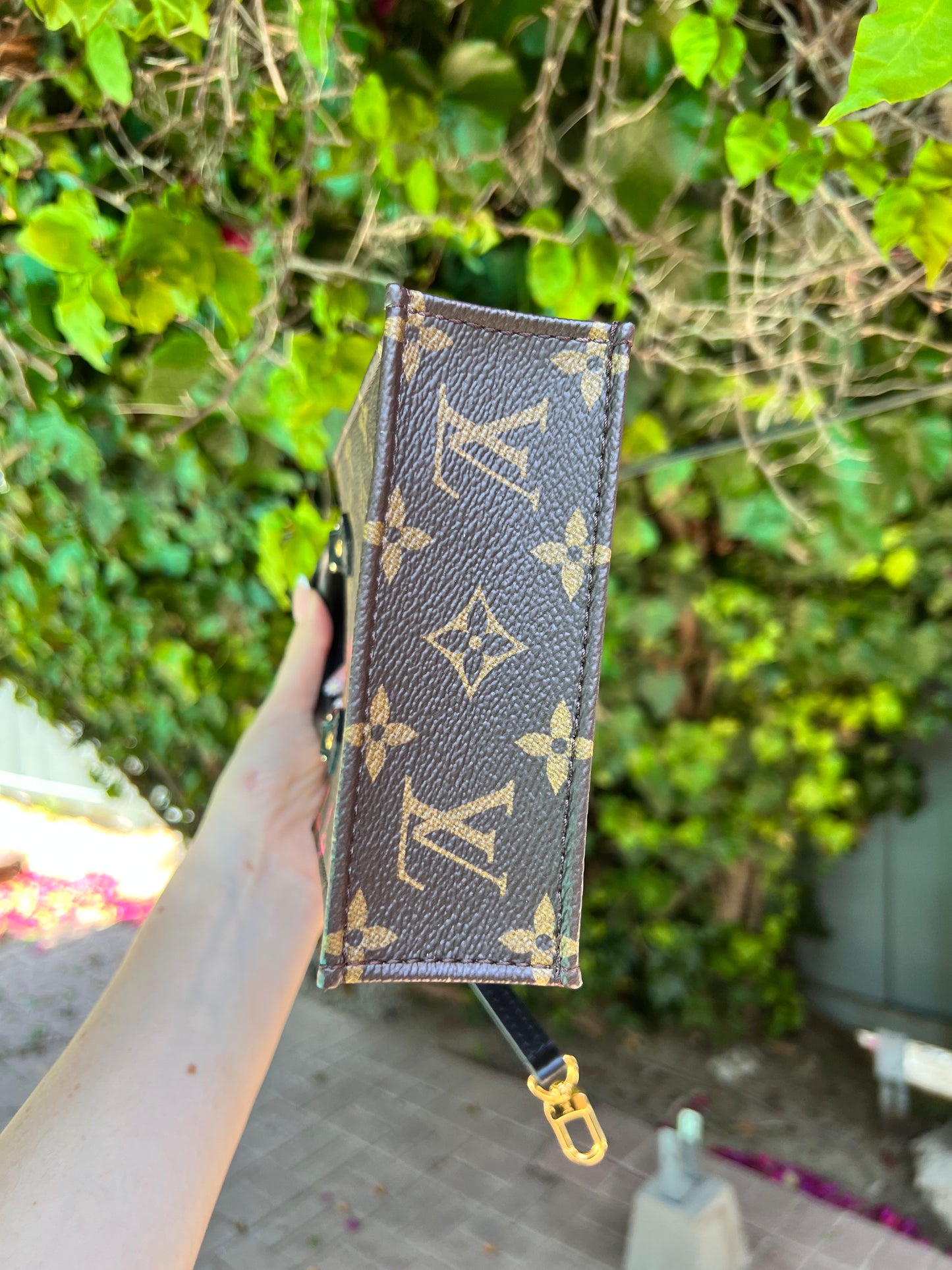 Louis Vuitton Limited Edition Fall in love mini sac plat