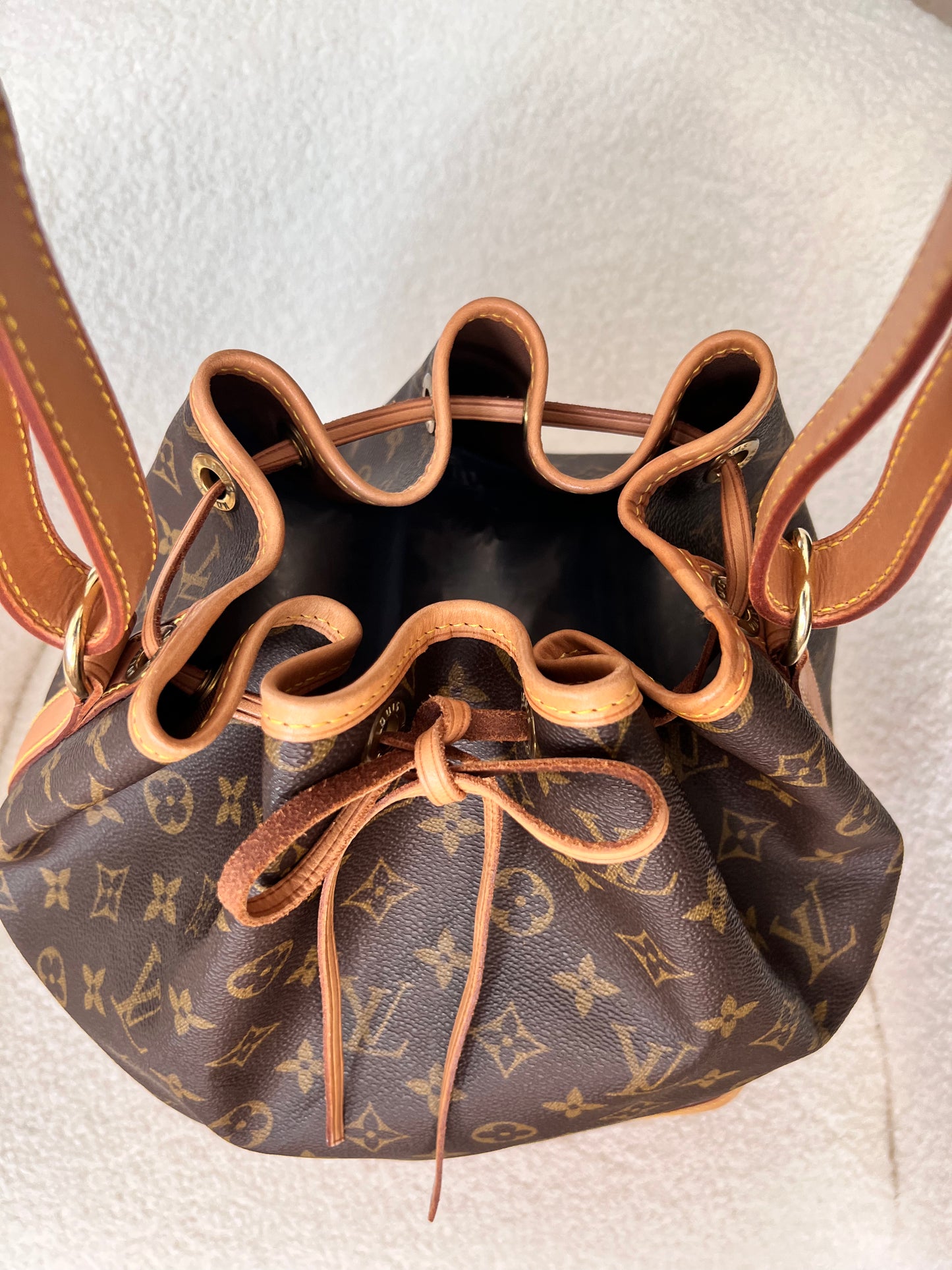 Louis Vuitton Monogram Noe GM shoulder bag