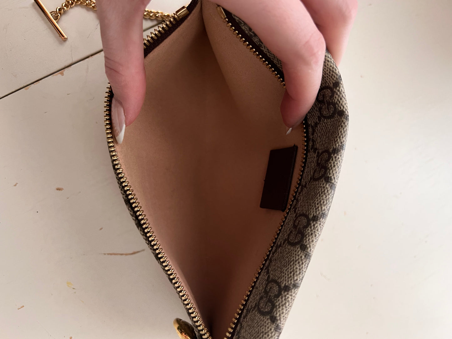 Gucci GG supreme tiger head large tote with pochette