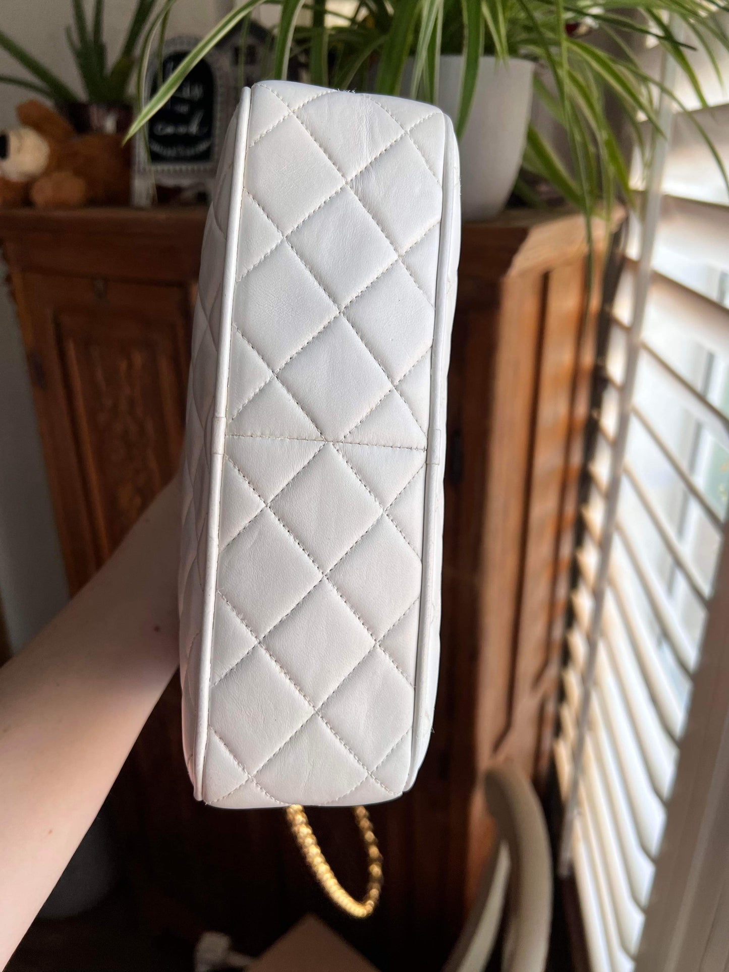 Chanel white lambskin vintage camera crossbody - partial payment