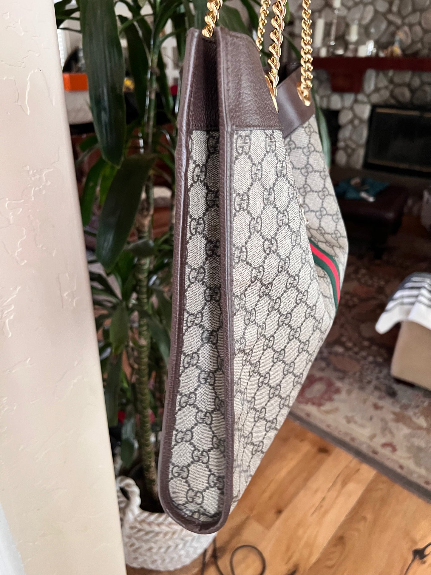 Gucci GG supreme tiger head large tote with pochette