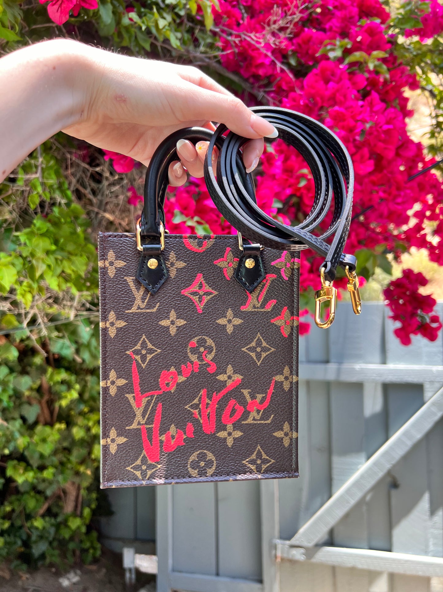 Louis Vuitton Limited Edition Fall in love mini sac plat