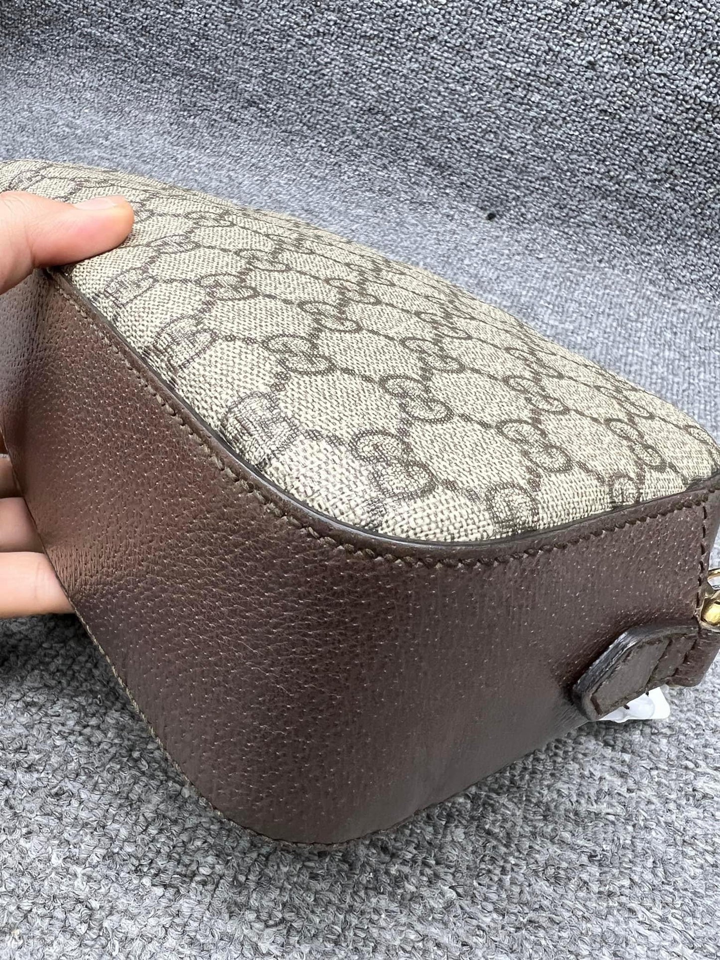 Gucci Neo GG supreme messenger bag