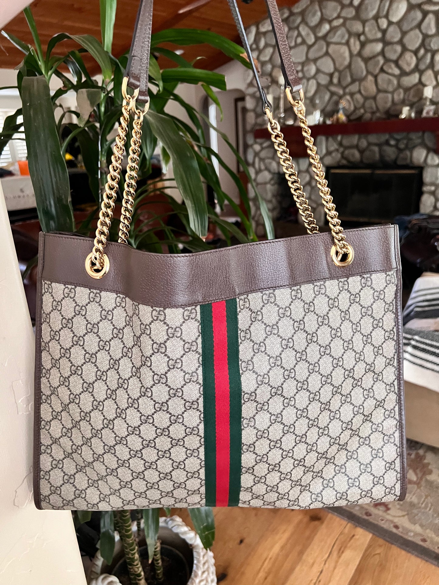 Gucci GG supreme tiger head large tote with pochette