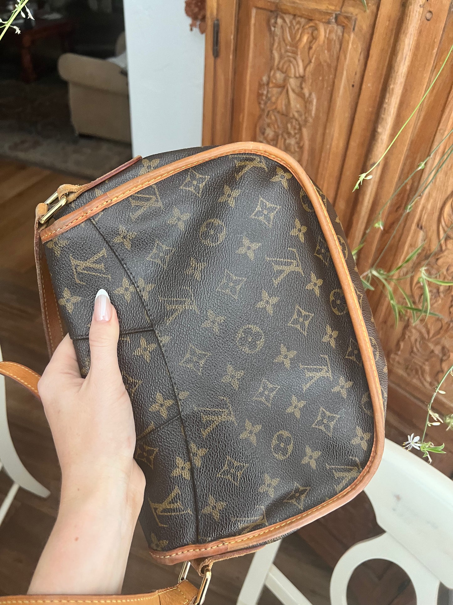 Louis Vuitton monogram Menilomontant crossbody messenger bag PM