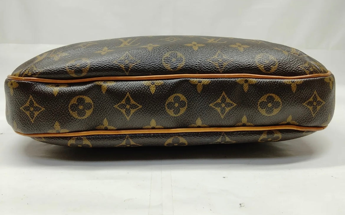 Louis Vuitton monogram Odeon mm messenger bag