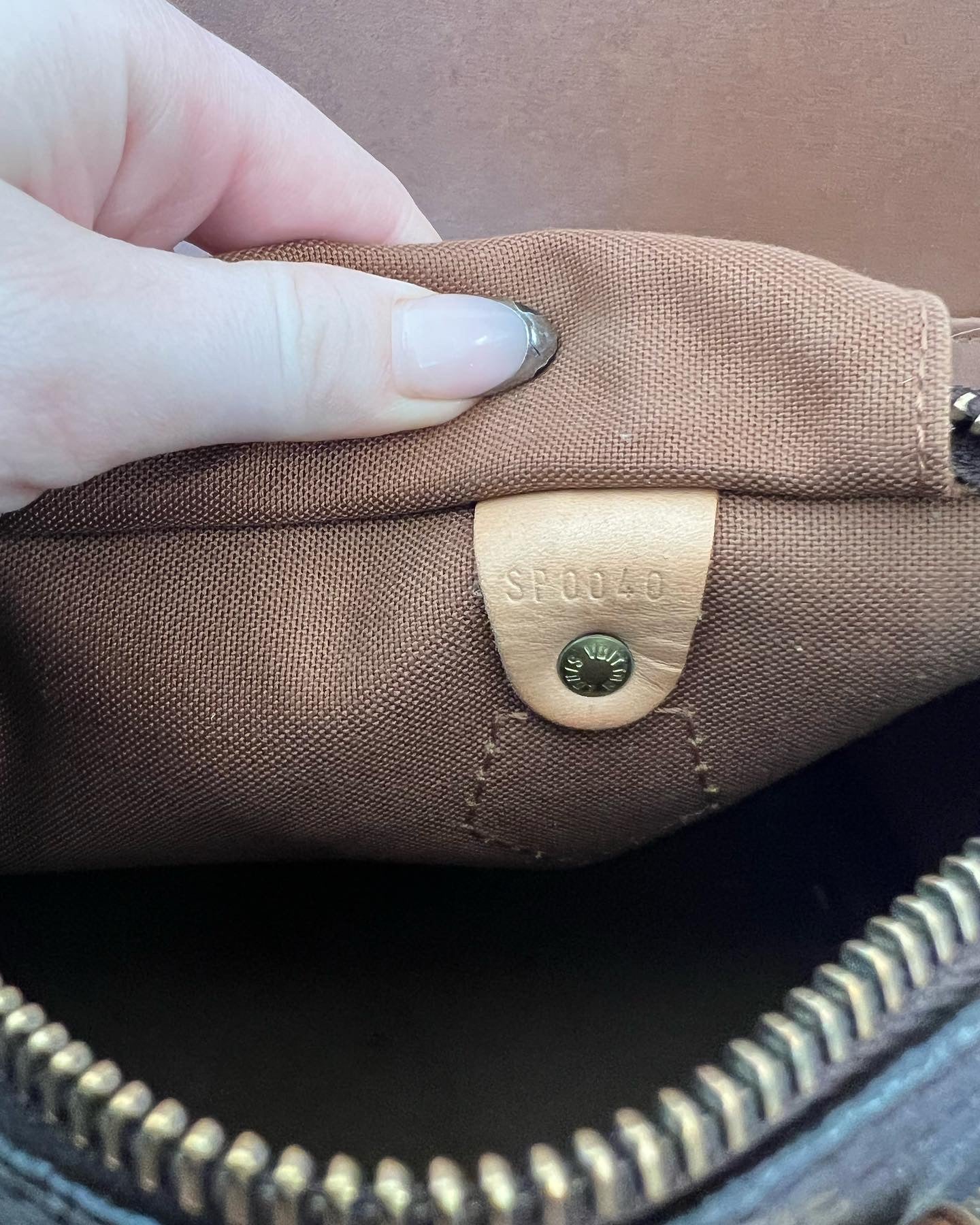 Louis Vuitton vintage monogram speedy 25