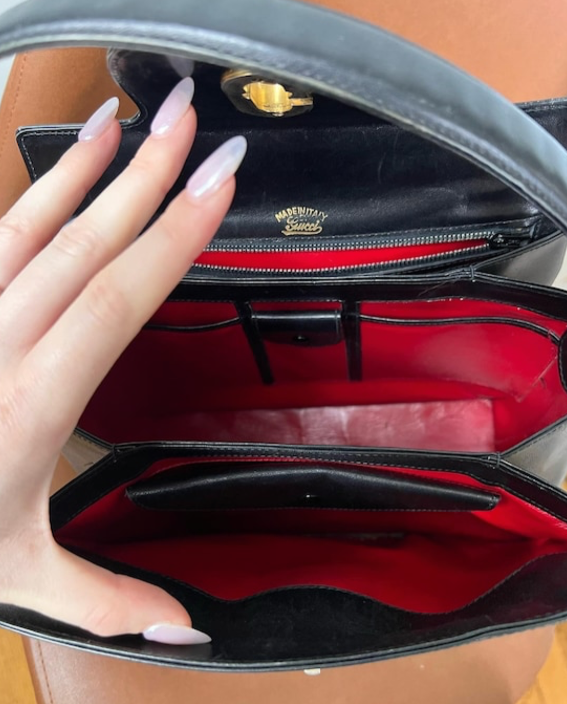 RARE Vintage Authentic Gucci Jackie Twist shoulder bag- Early 1960’s Top handle style