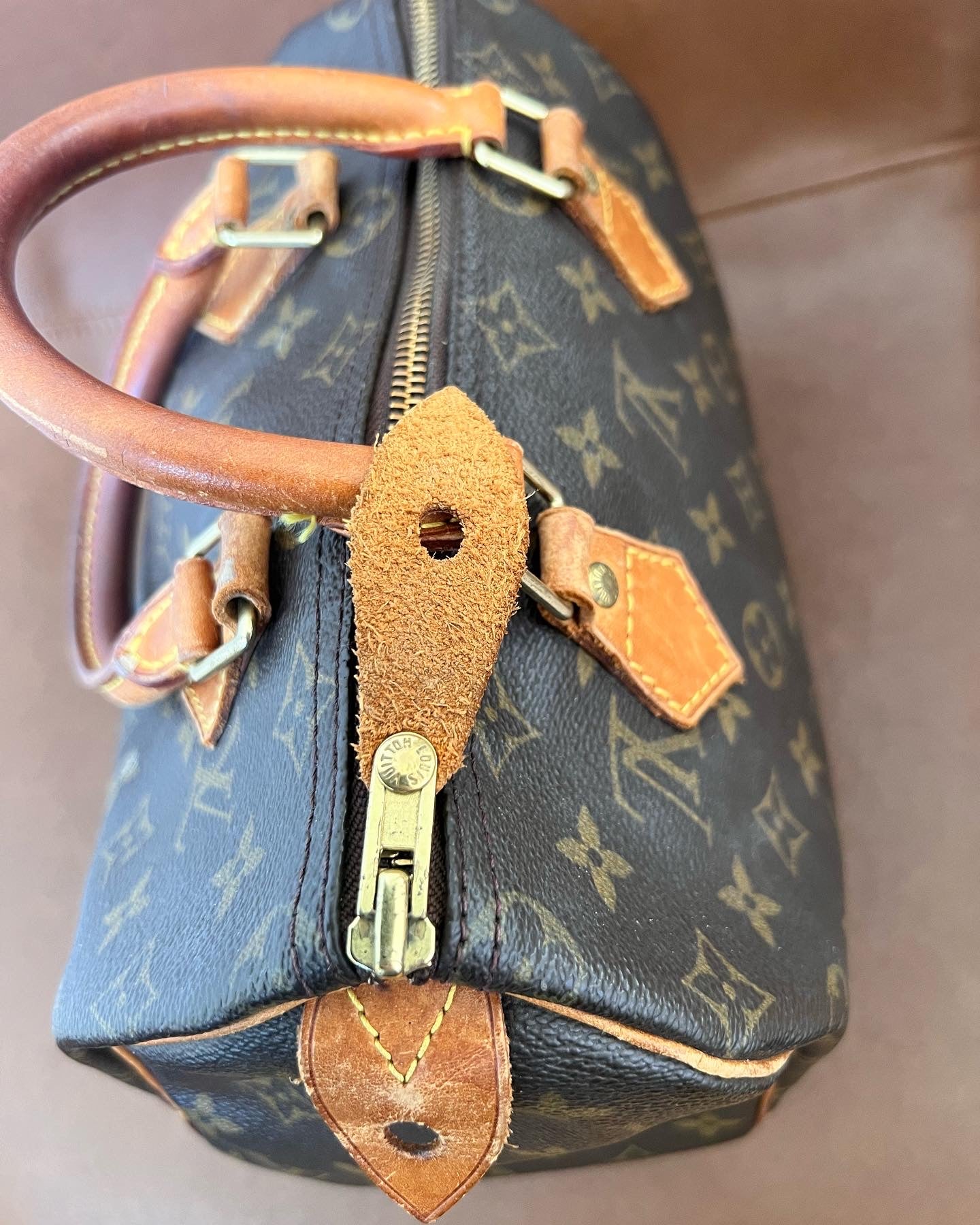 Louis Vuitton vintage monogram speedy 25