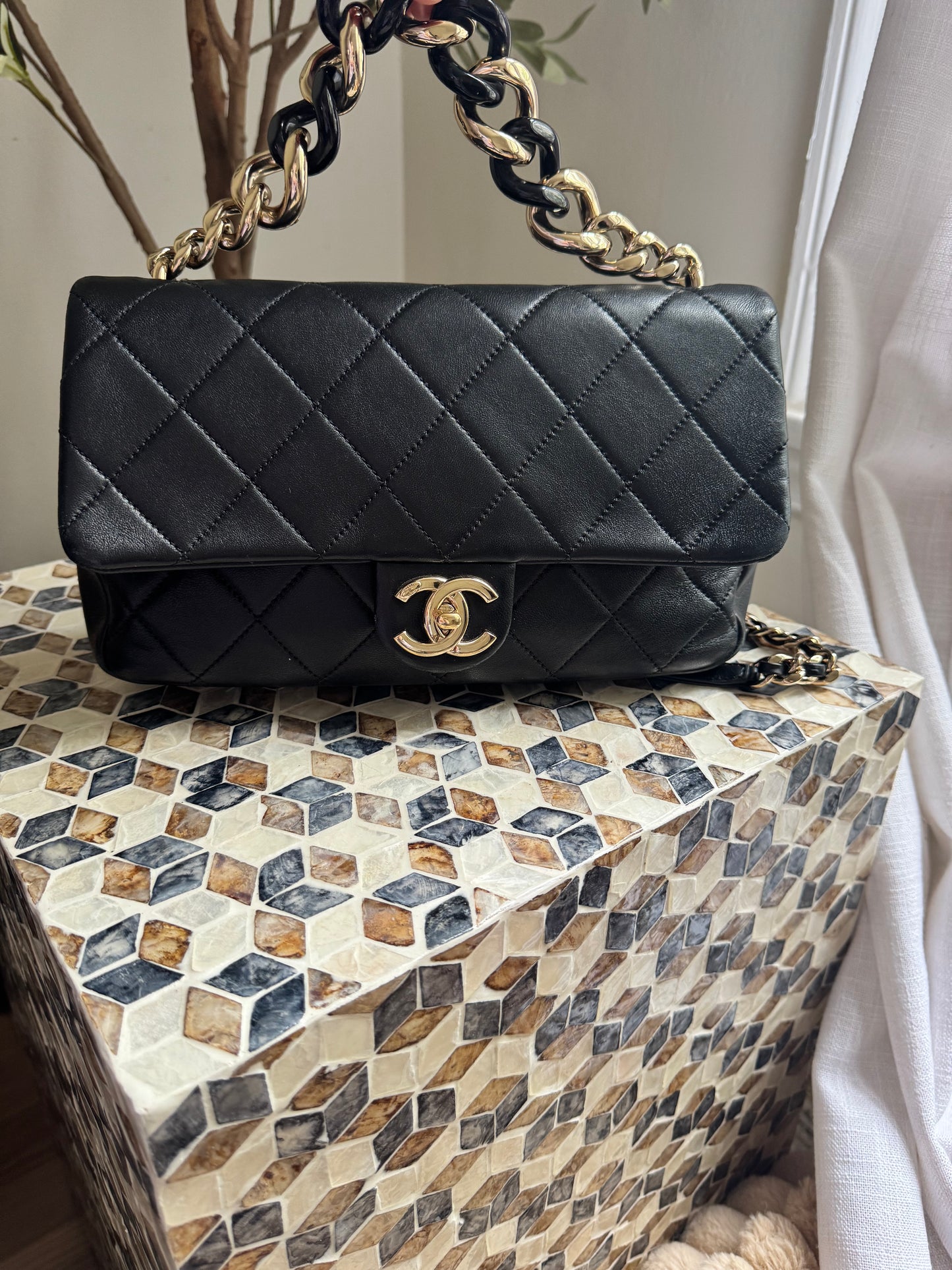 Chanel Lambskin Chunky Chain 2-Way Handbag