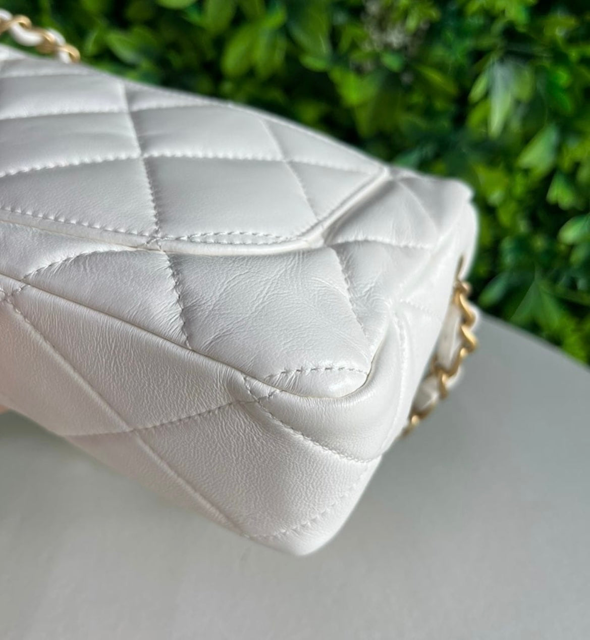 Chanel 23S white lambskin coco love CC heart flap