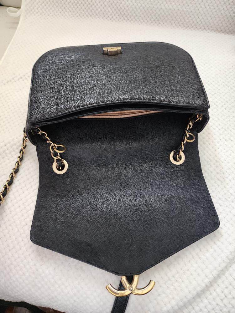 Chanel CC black caviar logo chain flap bag GHW