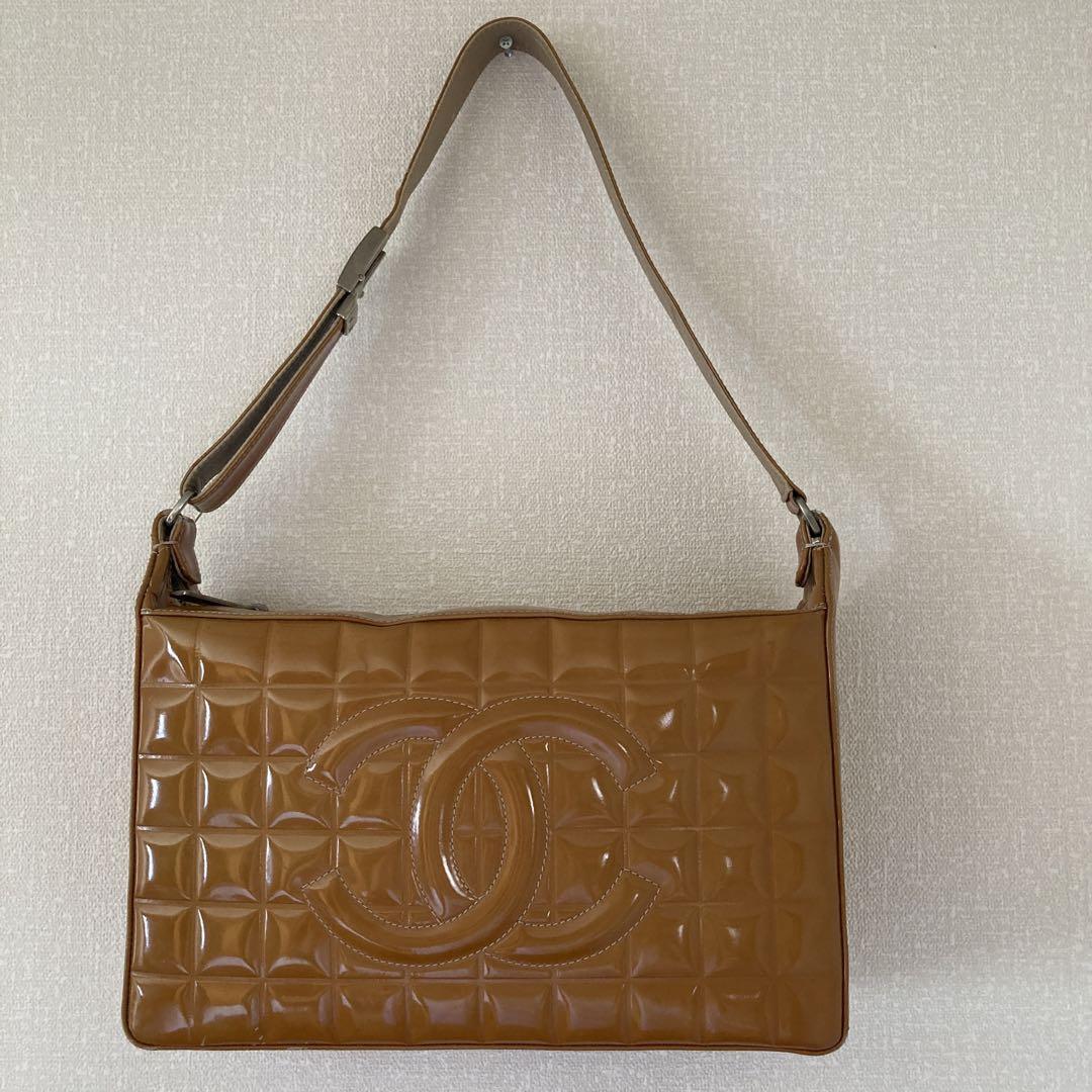 Chanel vintage chocolate bar shoulder bag