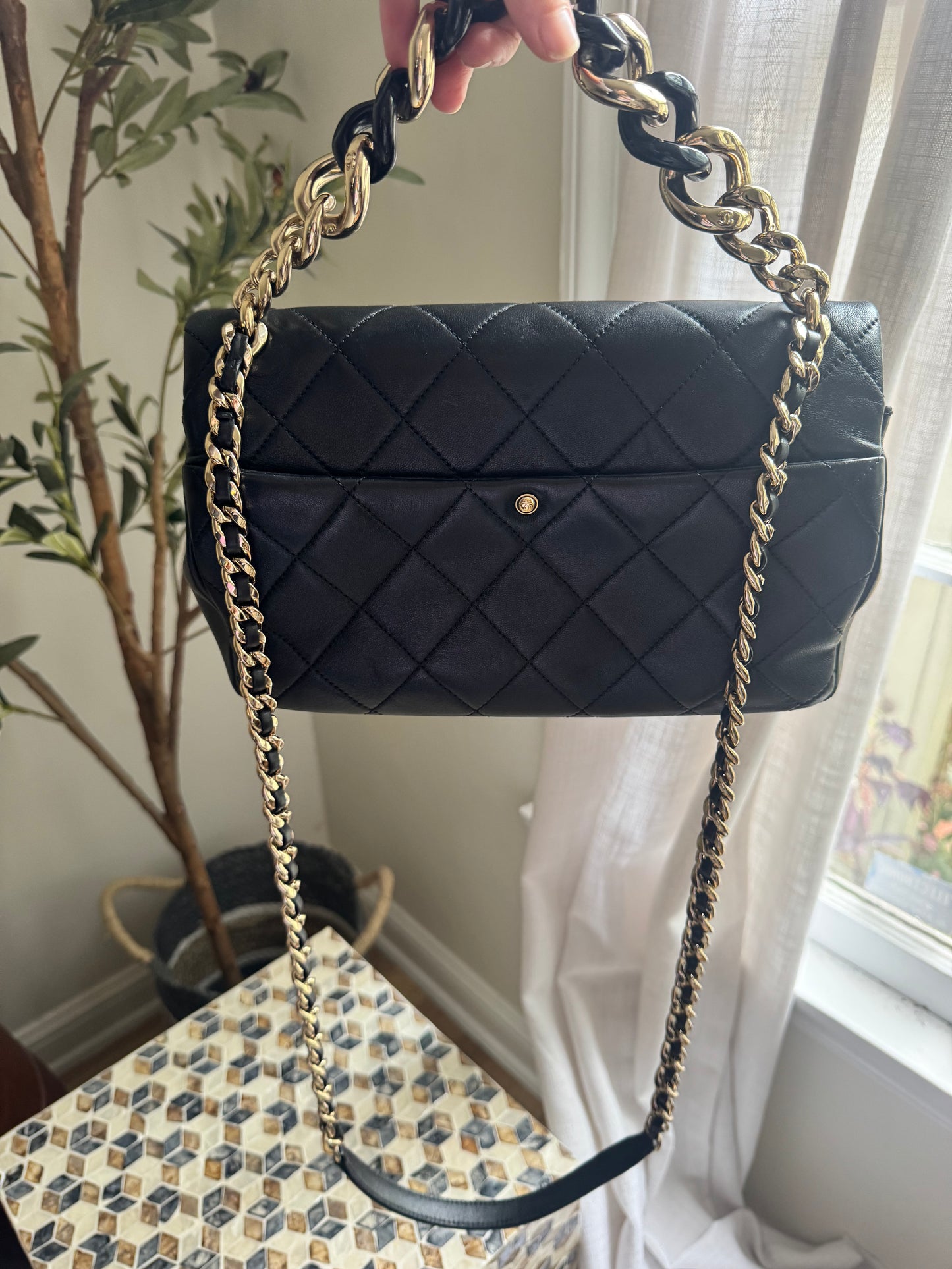 Chanel Lambskin Chunky Chain 2-Way Handbag