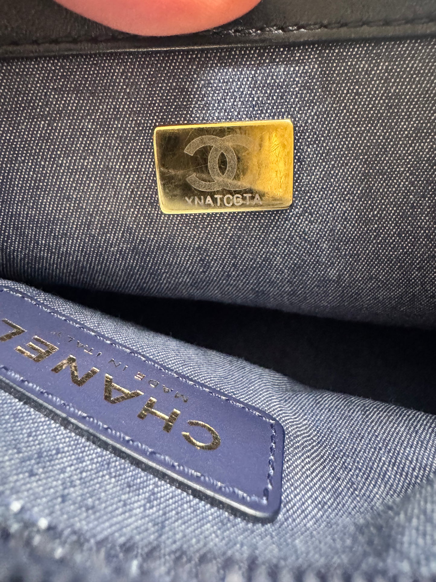 Chanel Lambskin Chunky Chain 2-Way Handbag