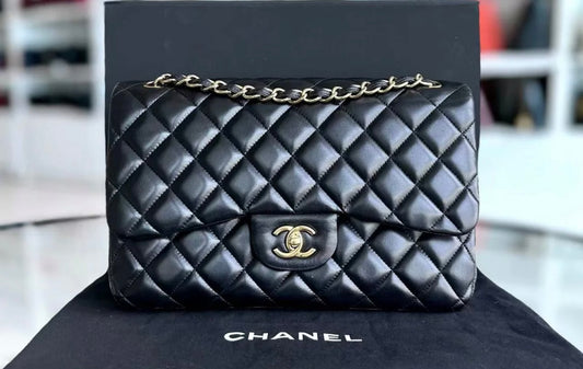 Chanel jumbo double flap black lambskin GHW