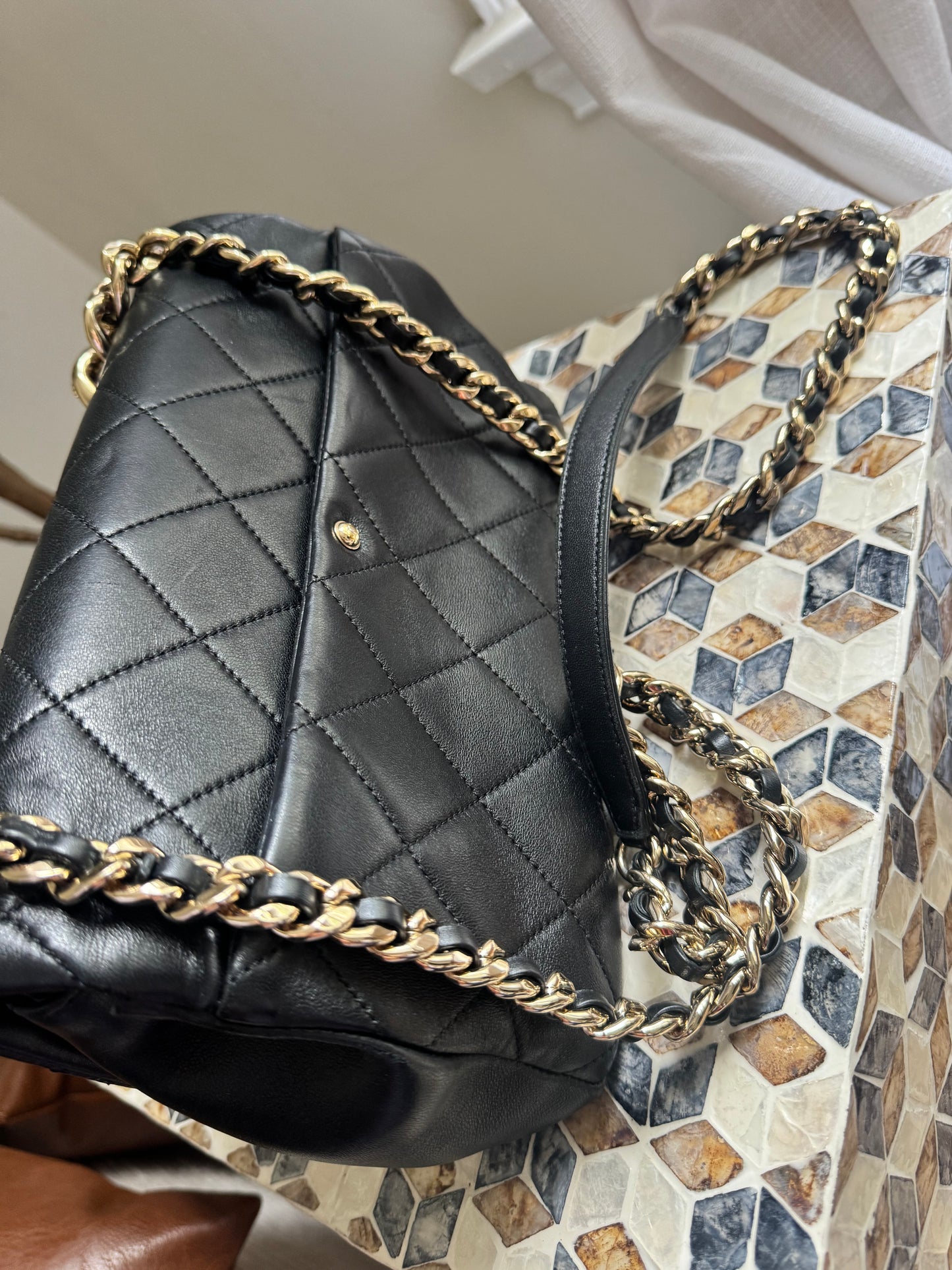 Chanel Lambskin Chunky Chain 2-Way Handbag