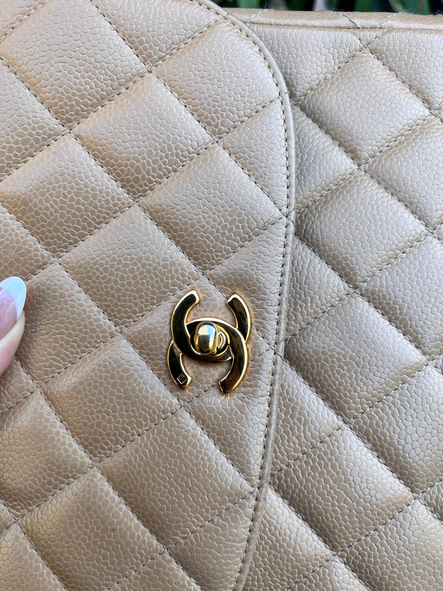 Chanel beige caviar vintage crossbody bag