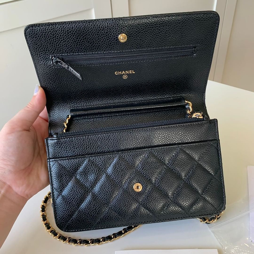 Chanel black caviar wallet on chain