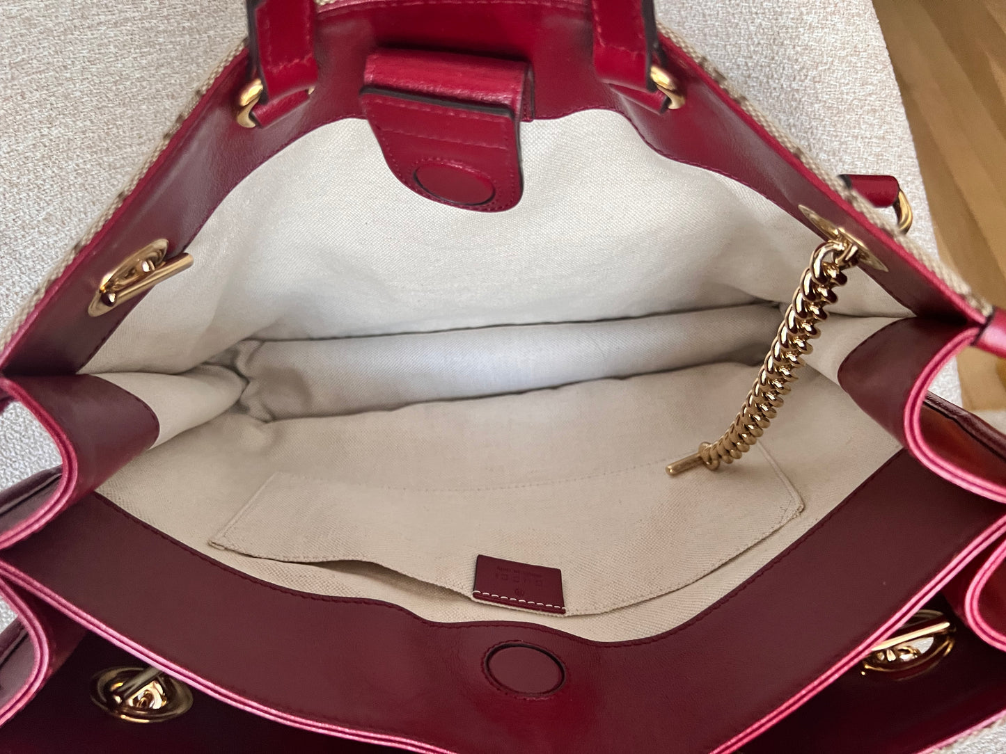 Gucci bordeaux GG two way tote