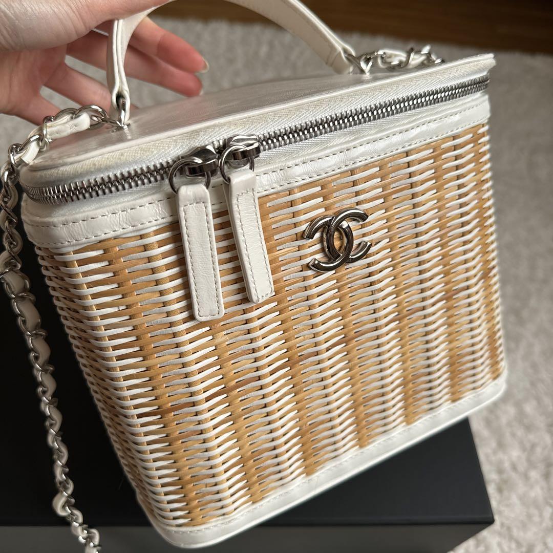 Chanel white wicker basket CC vanity top handle on chain