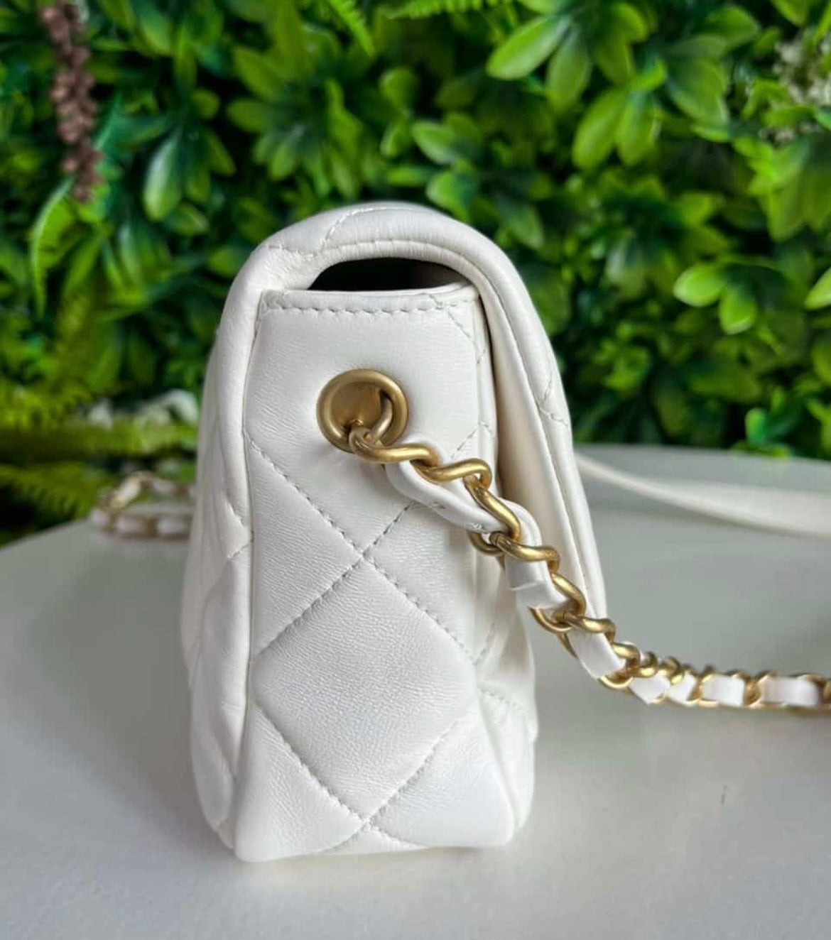 Chanel 23S white lambskin coco love CC heart flap