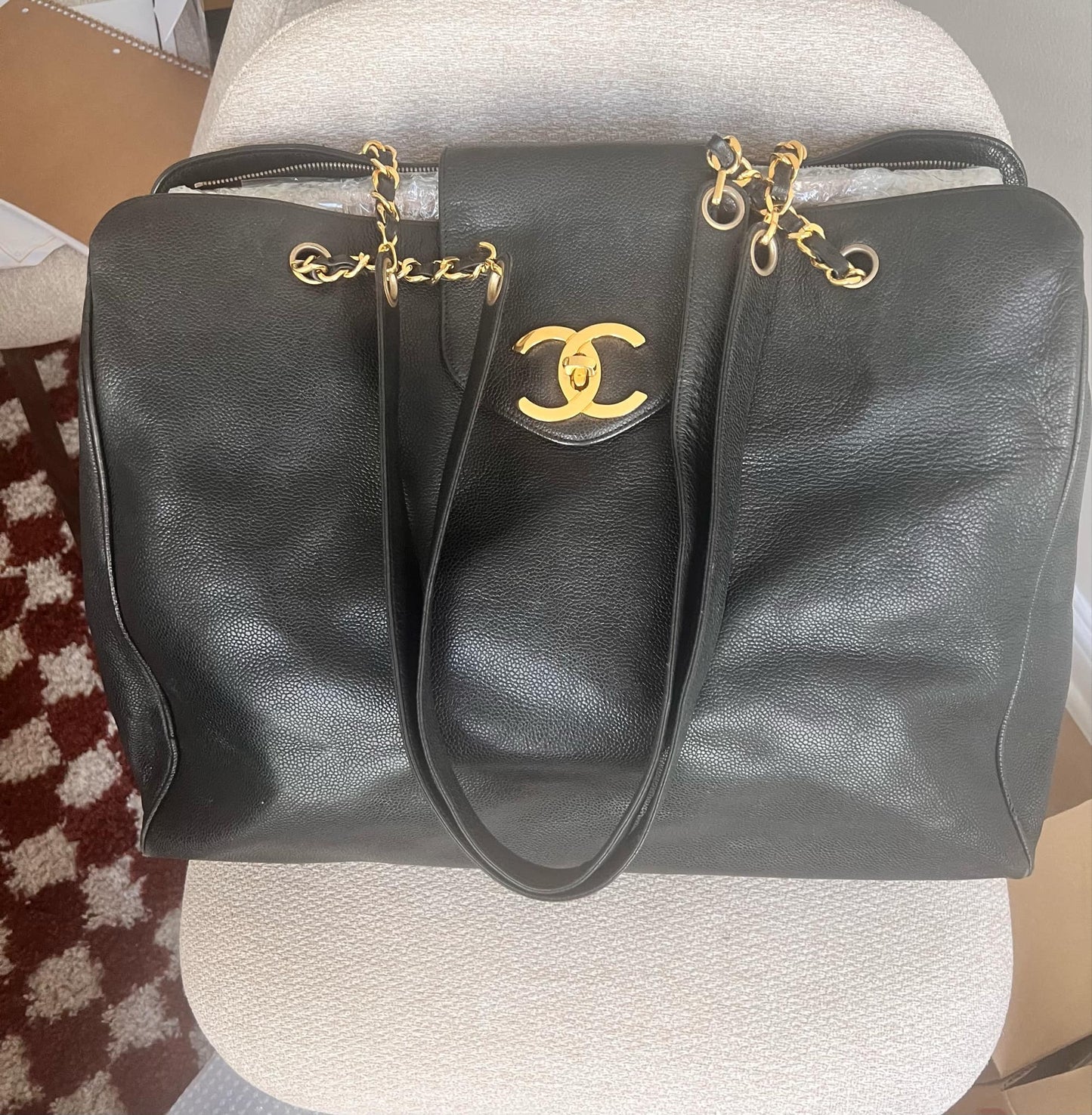 Chanel vintage supermodel black caviar tote