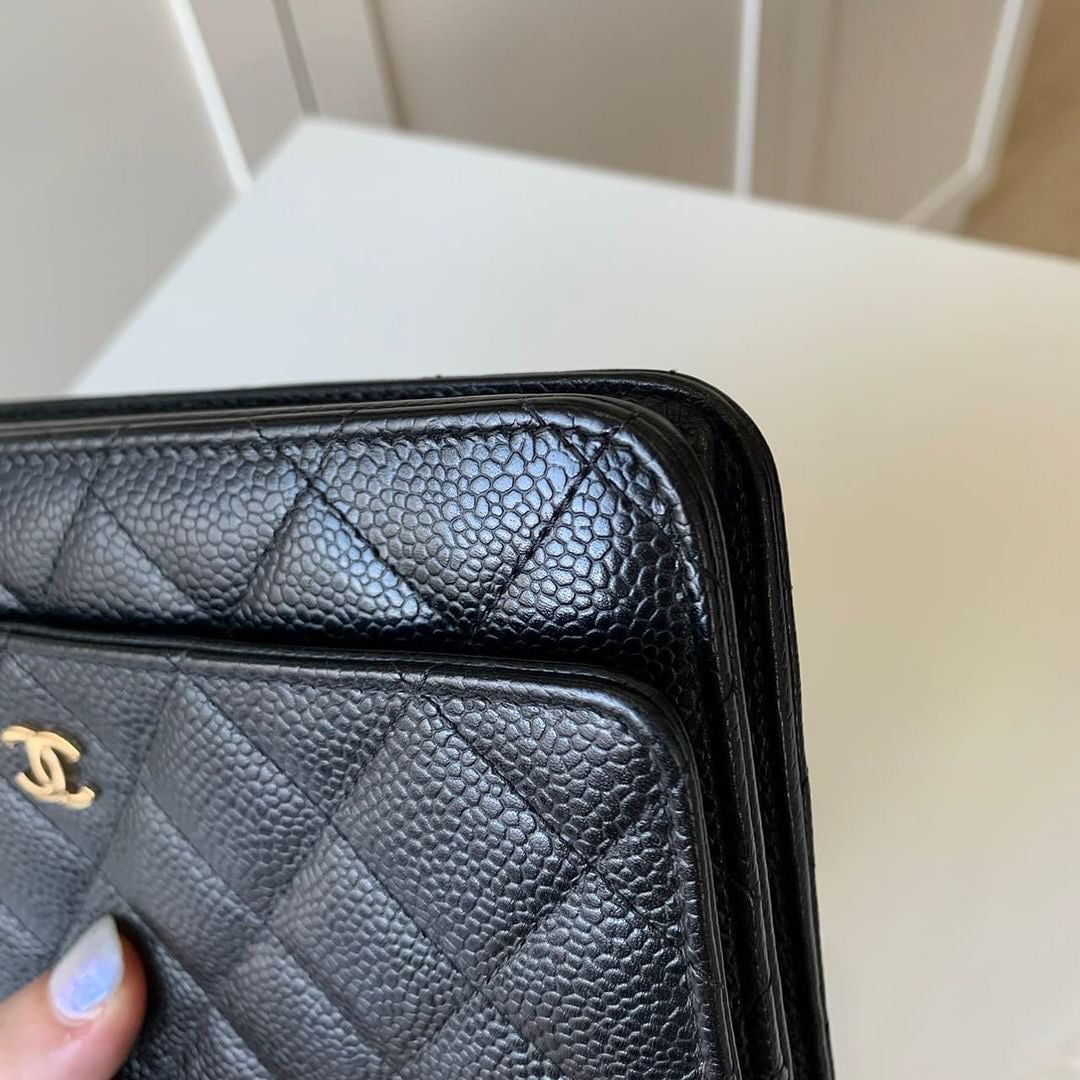 Chanel black caviar wallet on chain