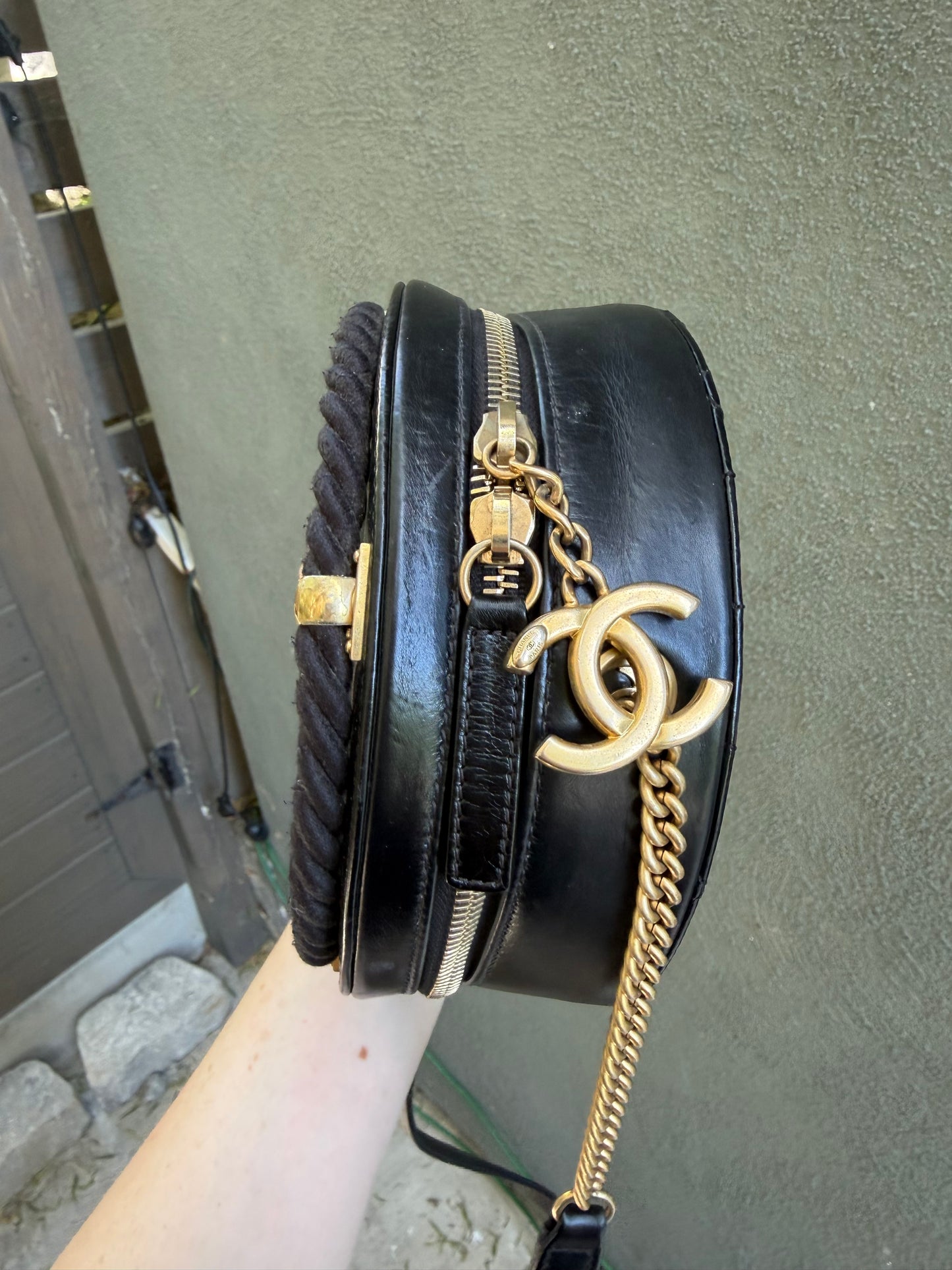 Chanel cruise filigree round glazed calfskin two way