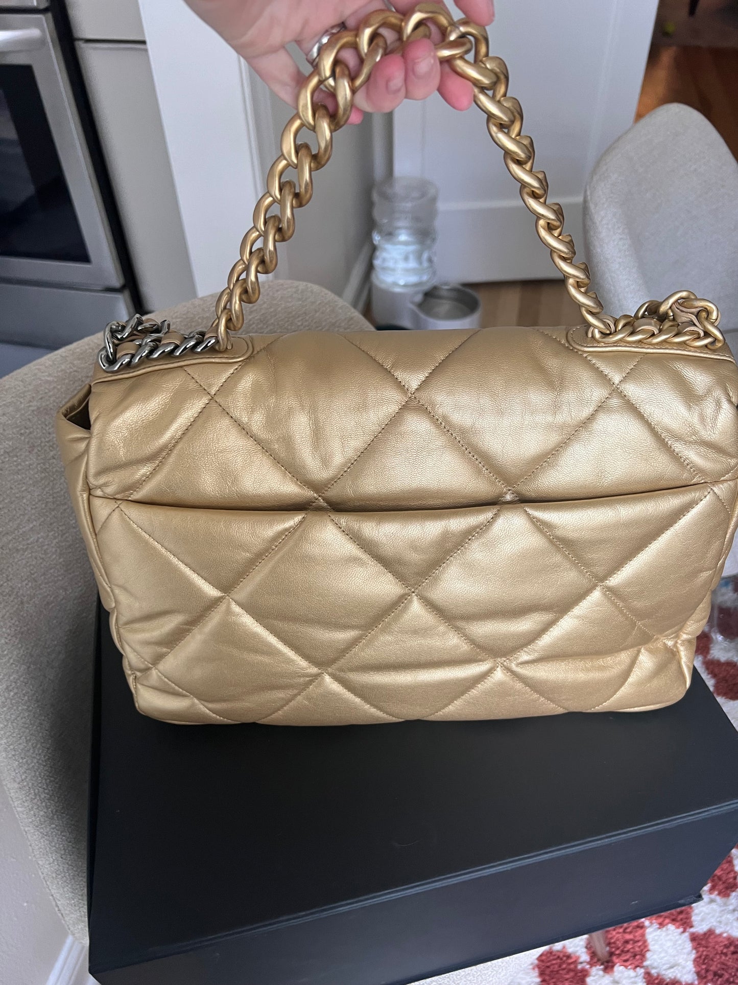 Chanel C19 MAXI flap in champagne gold goat