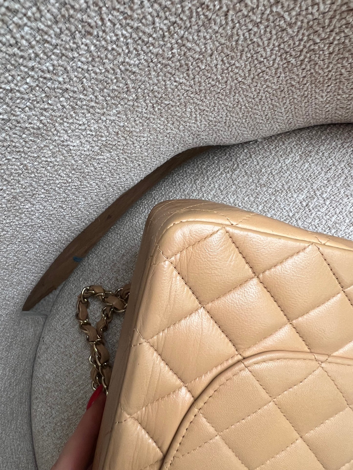 Chanel beige lambskin medium classic flap GHW